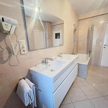 Pensión Gastenkamers Centersuites Oostduinkerke